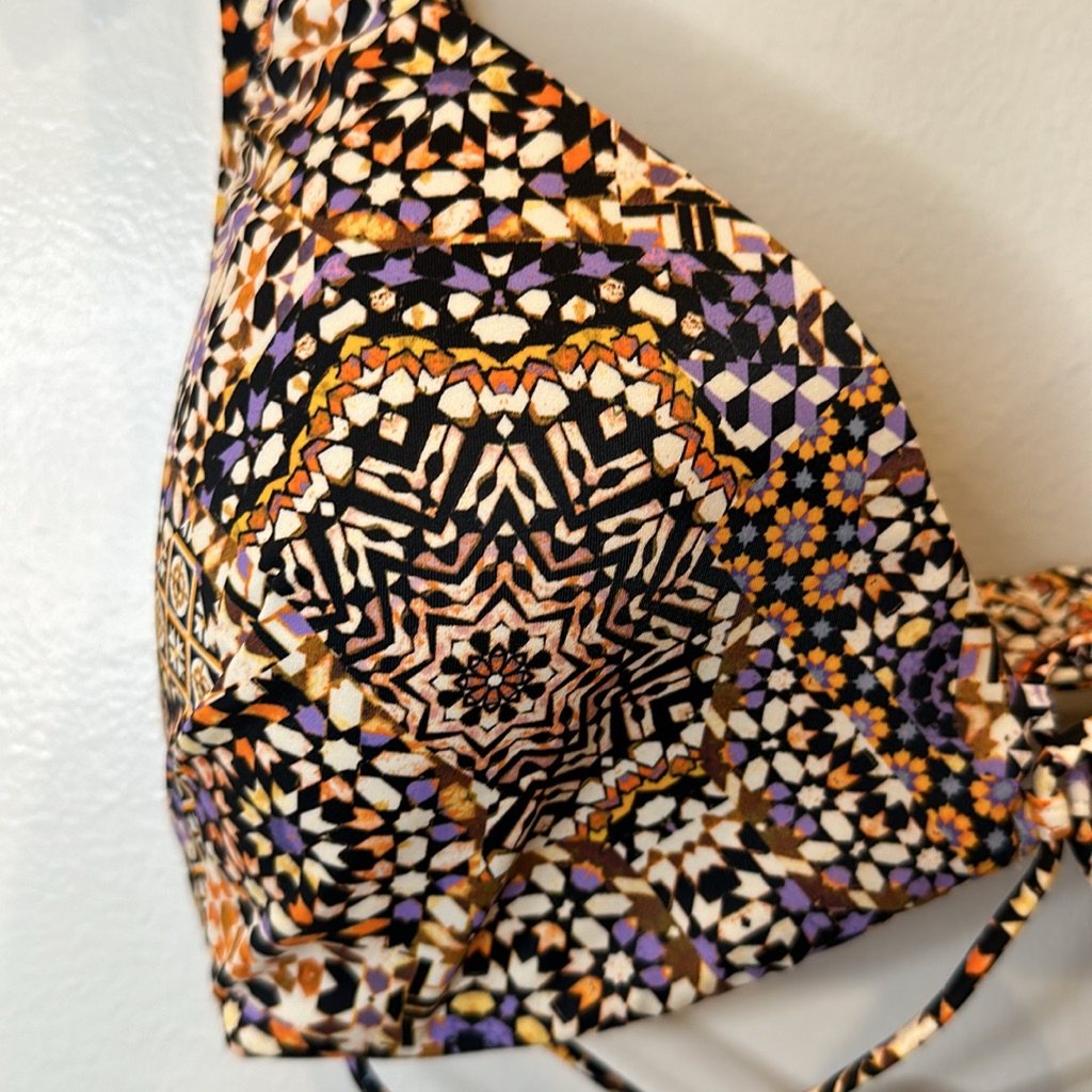 5/$15 Shade & Shore Multi-Colored Bikini Top — image 2 of 8